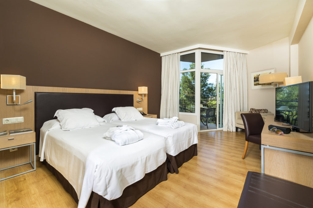Packages Hotel+Buy in UDSO Lloret de Mar for €550 !
