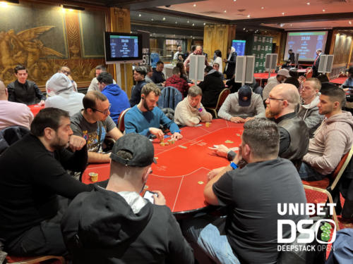 ambiance poker room day 2 UDSO