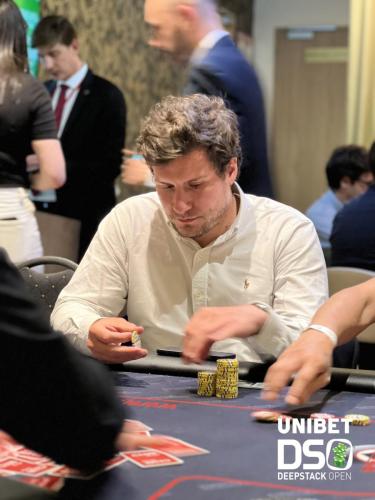 joueur 3 poker UDSO Circus Paris 2023 france holdem